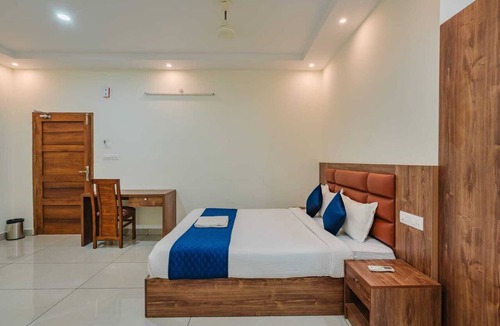 Kochi Hotel | Chaithanya Residency