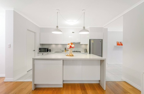 Redfern Apartment | Charming 2-bedroom apartment in Redfern with Pool & Gym