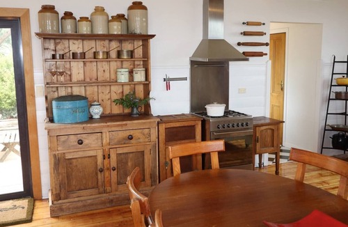 Laharum House | Charming Farmhouse on a Large Historic Olive Grove