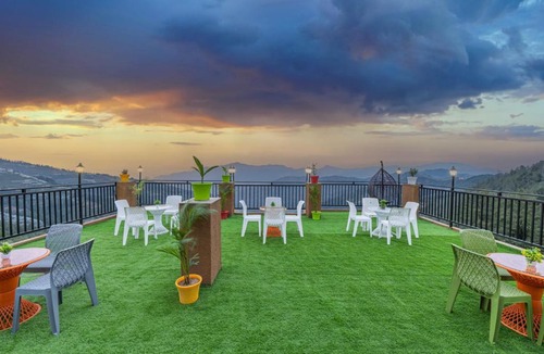 Fagu Hotel | Charvi Hotels I Vacations I Conference I MICE I Family Events I Open Air Terrace I Sky Bonfire I Charvi Retreat by Exotic Stays