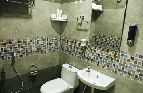 Sirkazhi Hotel | Clarks Inn Express Sirkazhi