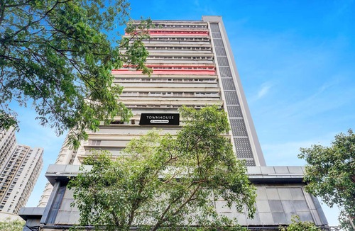 Jogeshwari West House | Classic Hotel Arma Town House Mumbai