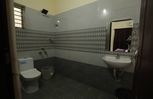 Thiruvananthapuram Hotel | Classique Inn | Near Padmanabhaswamy Temple