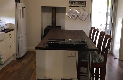 Darradup House | Clearhills-charming, private cottage