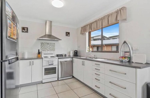 Bongaree Apartment | Cloud 8!