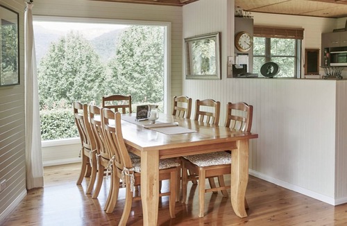Upper Kangaroo River House | Cloud Nine Chalet - Luxury retreat in Upper River!