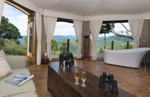 Beechmont Ski Chalet | Clouds Safari - Glamping with views