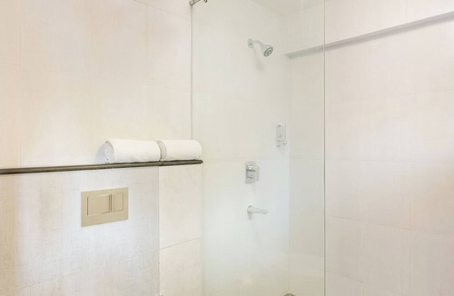 Kumbalam Hotel | Club Mahindra Arookutty