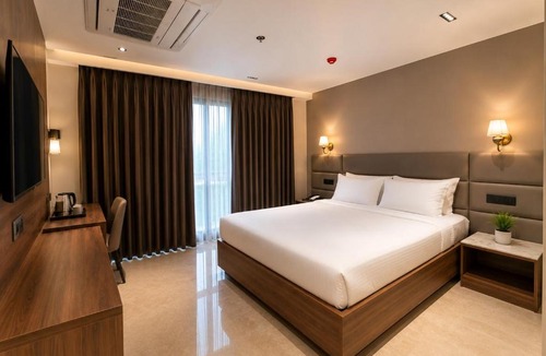 Greater Noida Hotel | Clubhouse Hotel by CheckIn Greater Noida