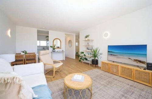 Nambucca Heads Apartment | Coastal Calm - Stylish Escape in Heart of Nambucca