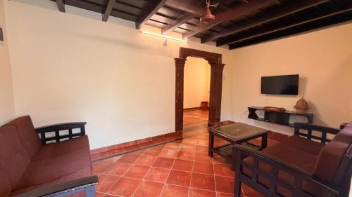 Malpe Villa | Coastal Hideout Family Cottages Malpe Beach