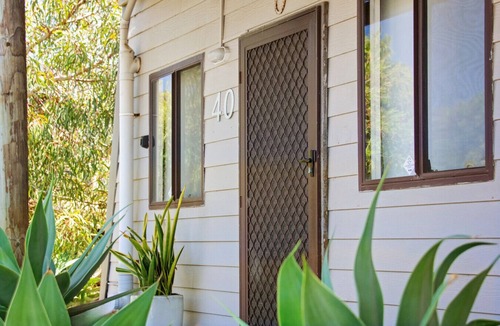 Preston Beach House | Coastal Paradise in Preston Beach - Your Dream Retreat Awaits!