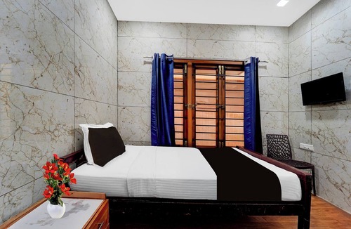Gandhipuram Hotel | Collection O Omni Bus Terminal