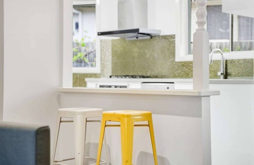 Croydon House | Comfy Croydon Family Getaway Near Trails and Cafes