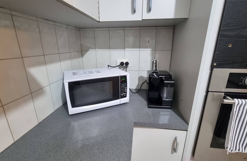 Tullamarine House | Comfy home 5mins to Melb Airport & Shopping Mall