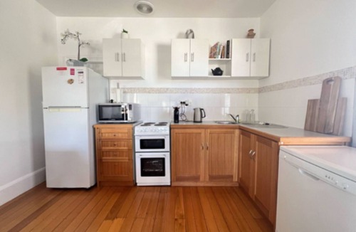 Bellerive Apartment | Comfy home within walking distance to beach, restaurants and Blunderstone area.