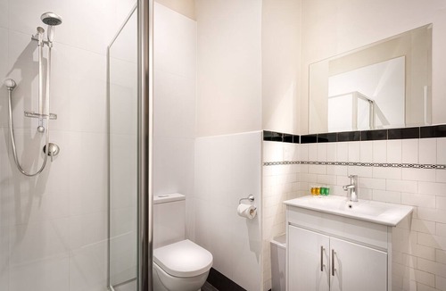 St Kilda Hotel | Como Court