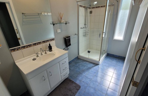Horsham House | Compton Manor Horsham