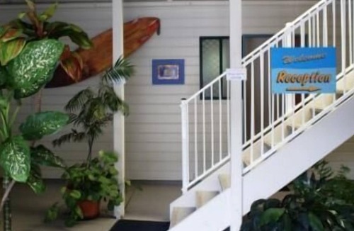 Coolum Beach Hotel | Coolum Budget Accommodation