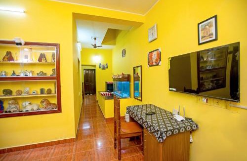 Heritage Town House | Corner Stays 2BHK Near Rock Beach