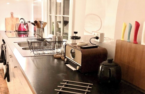 Newstead House | Cosy Heritage Cottage in Newstead, Central to Daylesford, Maldon & Castlemaine