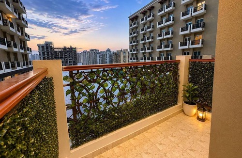 Greater Noida Apartment | Cozy 1-bedroom studio apartment with balcony in adorable Greater Noida.