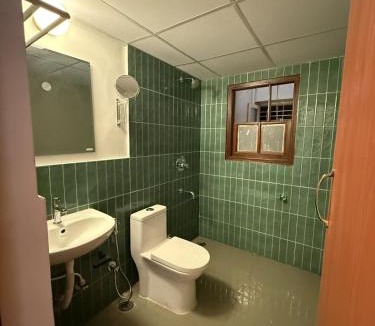 Malleshwaram West Apartment | Cozy 1 bhk in Malleswaram Couple friendly