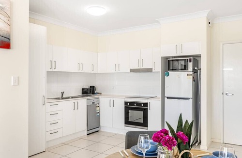 Springwood Apartment | Cozy 1BR Unit in Springwood Great Location Parking