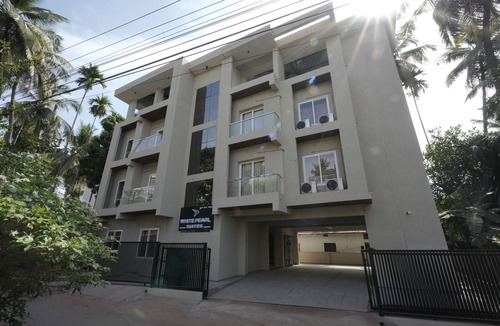 Mangalore Apartment | Cozy 2-bedroom apartment in pleasant Mangaluru with AC