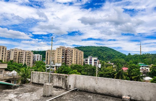 Gauhati Apartment | Cozy 2-bedroom apartment in fabulous Guwahati with AC