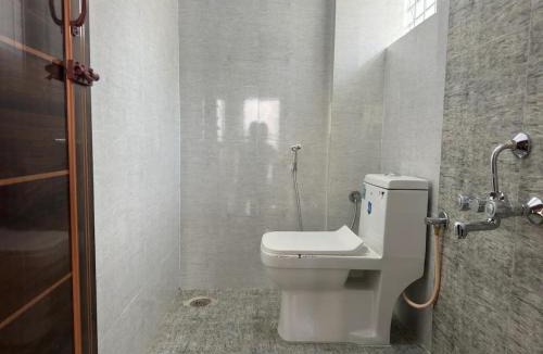 Electronics City Apartment | Cozy Room 1Bhk with Lift 201