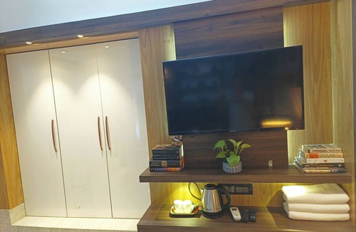 Bolpur House | Cozy Room-Unwind in a Thoughtfully designed Room