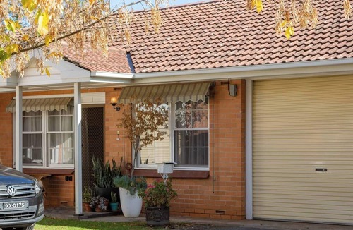 Millswood House | Cranbrook Courtyard A Sunny City fringe Retreat
