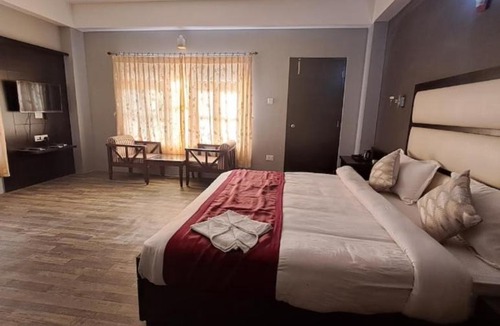 Pelling House | Crassula Blue Moon resort, Pelling