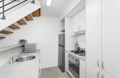 Cremorne Apartment | Cremorne- GA110 Macpherson St - Loft Style Apartment Close to Everything