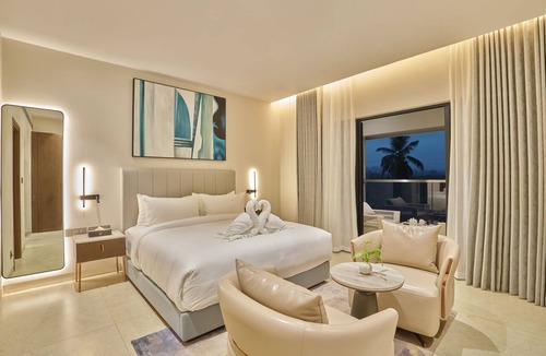 Kuravilangad Hotel | Crowne Regency