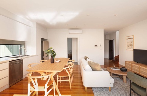 Broadmeadows House | Cuthbert Place Broadmeadows
