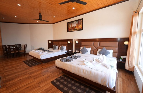 Mussoorie Resort | DALLAS EXPRESS HOTEL