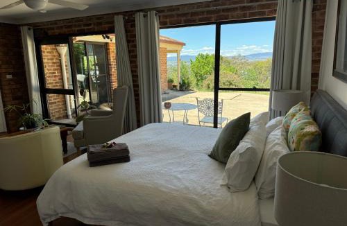 Robin Hill House | Darcy’s Ranch