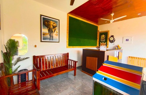 Kuilapalayam Hotel | De Capital Hotel
