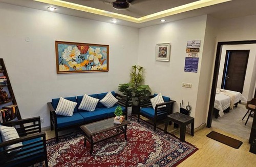 Safdarjung Enclave Bed & Breakfast | Deer Park Residency