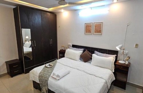 Safdarjung Enclave Bed & Breakfast | Deer Park Residency