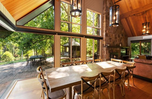 Merrijig House | Delatite Lodge - River Front