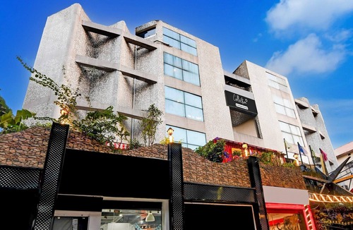 Ballygunge House | Deluxe Circus Avenue Road Hotel Rockstar