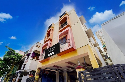 Gandhipuram House | Deluxe Omni Bus Terminal Gandhipuram Apple Grand