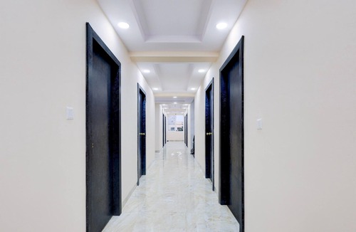 MVP Colony House | Deluxe Satya Sai Inn