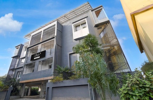 Patia House | Deluxe with BalconySAYHALLO PRIME RESIDENCY