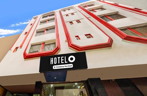 Paharganj House | Deluxe with Twin BedPaharganj Near Railway