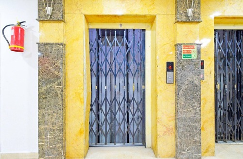 Ameerpet House | DeluxeAmeerpet Balkampet Road