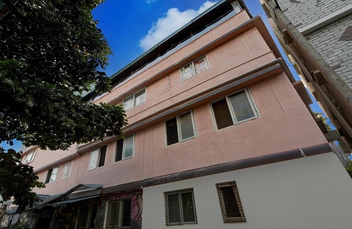 Bengaluru House | DeluxeTHE BREW AND REST INN